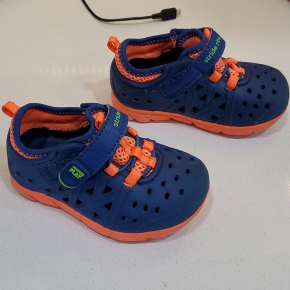 Stride Rite - Picture 4 of 10